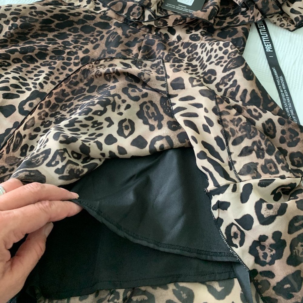 NWT PrettyLittleThing Women´s Romper, Size 4 - Picture 13 of 16